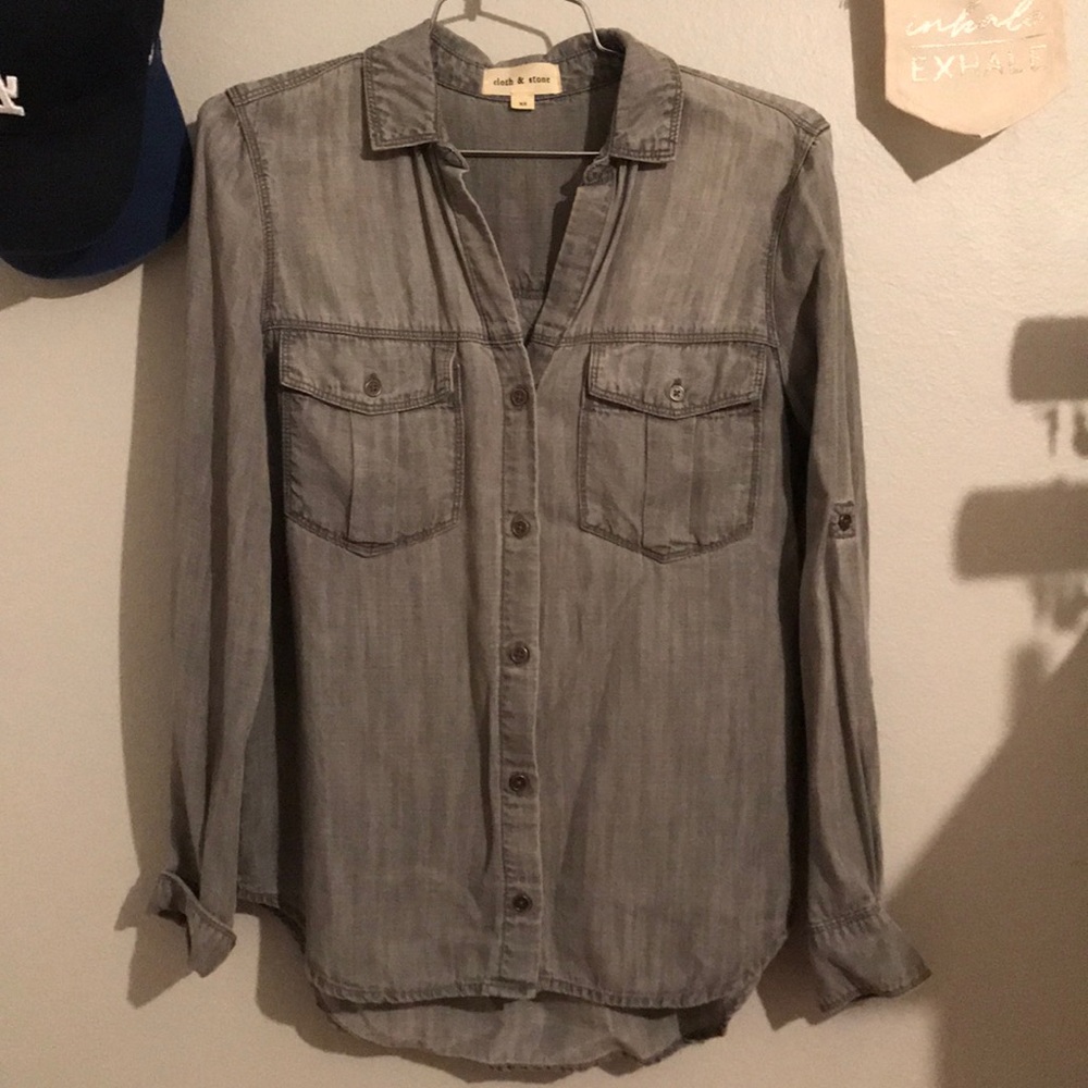 Cloth and stone button down